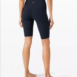 LULULEMON ALIGN™ SUPER HIGH-RISE SHORT 10" in Navy Blue